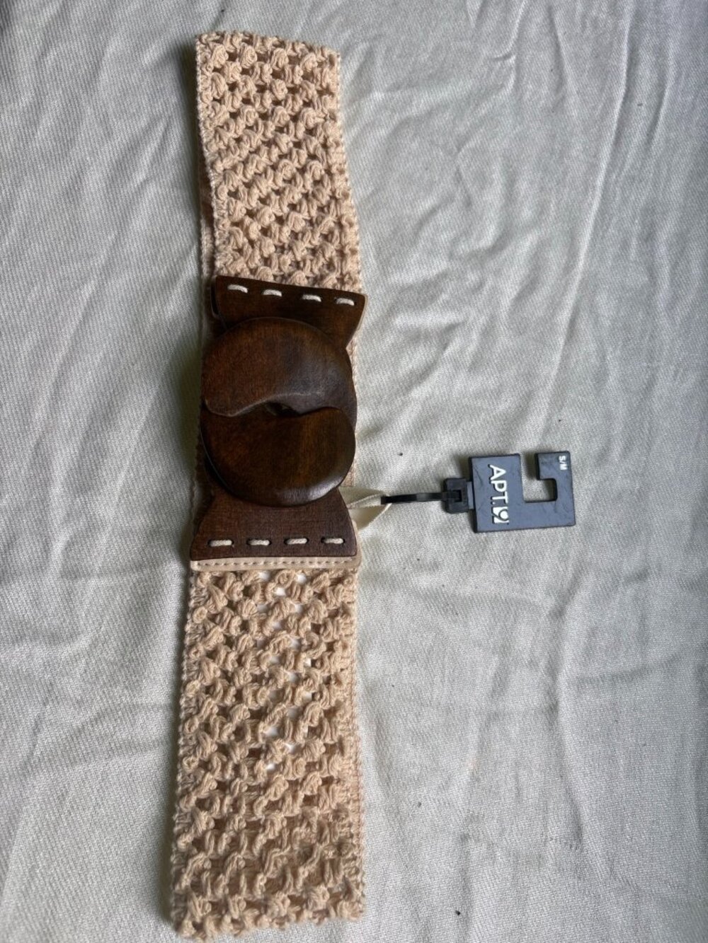 NWT Apt. 9 S/M Crochet Stretch Belt Natural Beige Wooden Buckle Boho Cottagecore